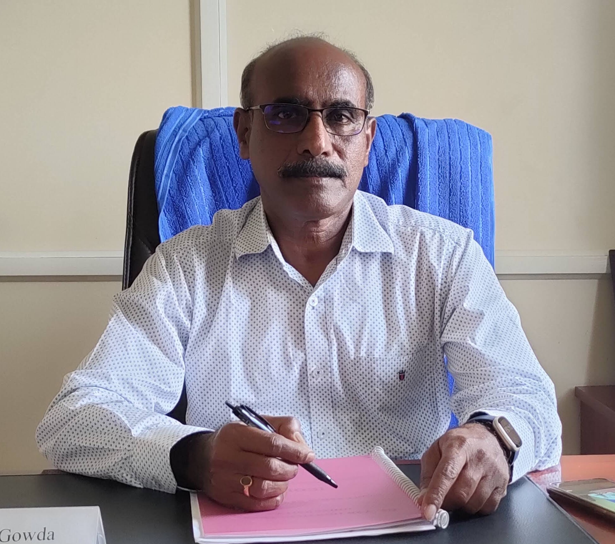 Dr. M Chandregowda